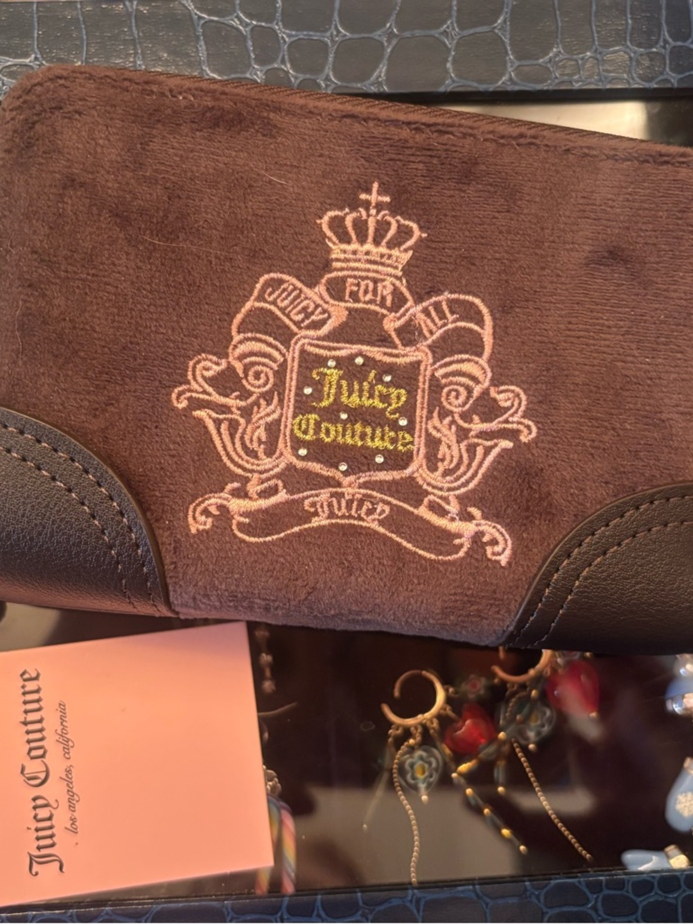 Juicy Couture Cream and Gold Zip-Around Card Wallet